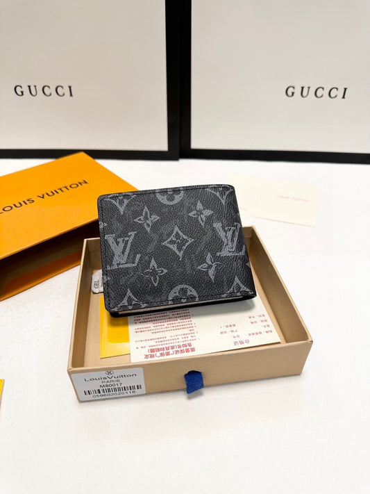 Black and White Wallet (Resell on Ebay for $250+)